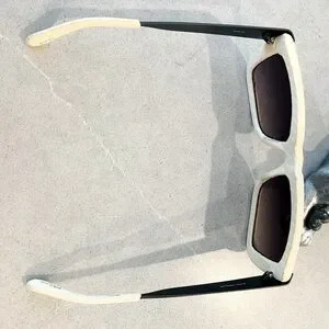 Linda Farrow | Accessories | Linda Farrow Luxe Leather  display picture 2